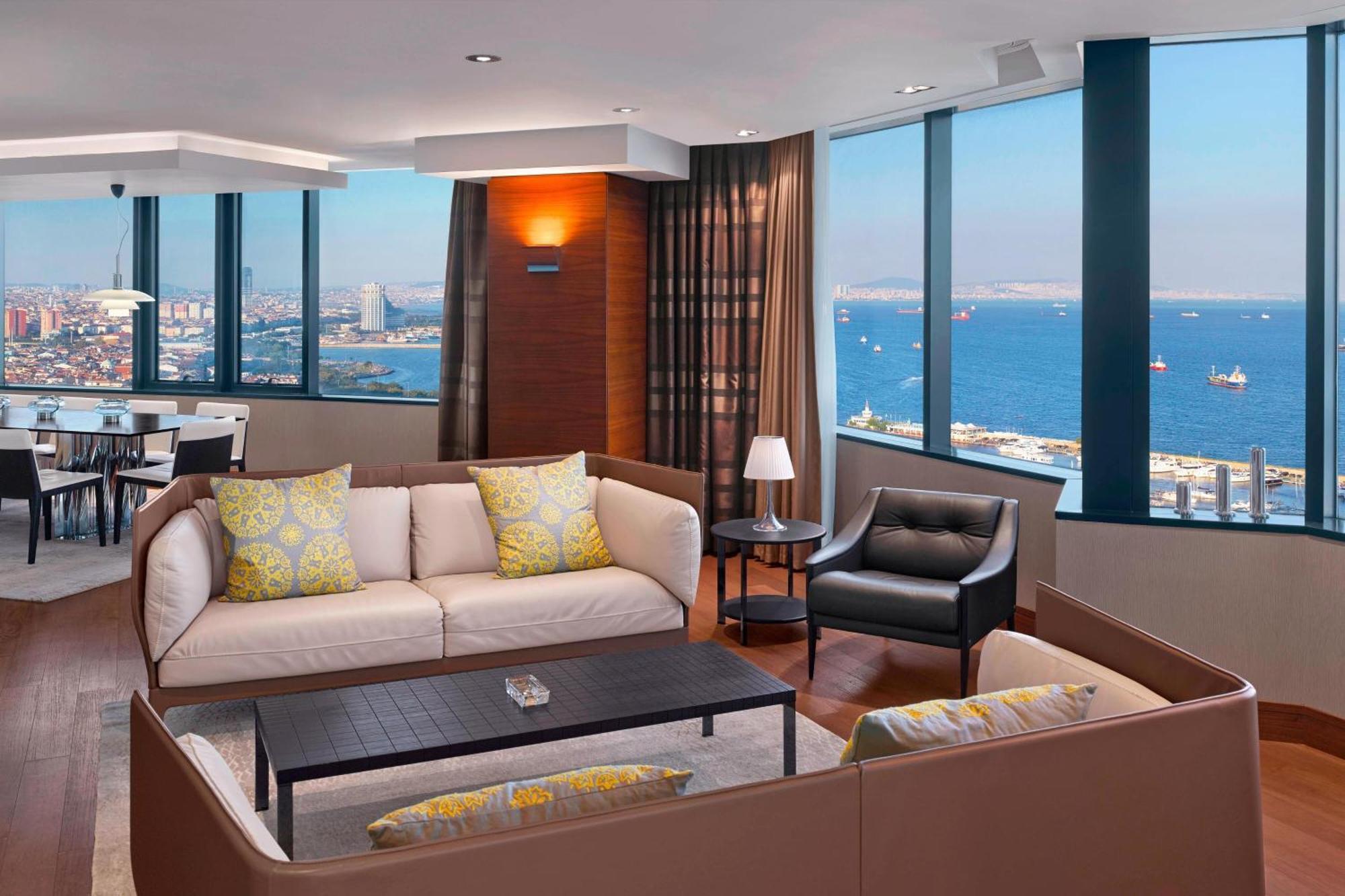Sheraton Istanbul Atakoy Hotel Ngoại thất bức ảnh A suite at the Westin Harbour View