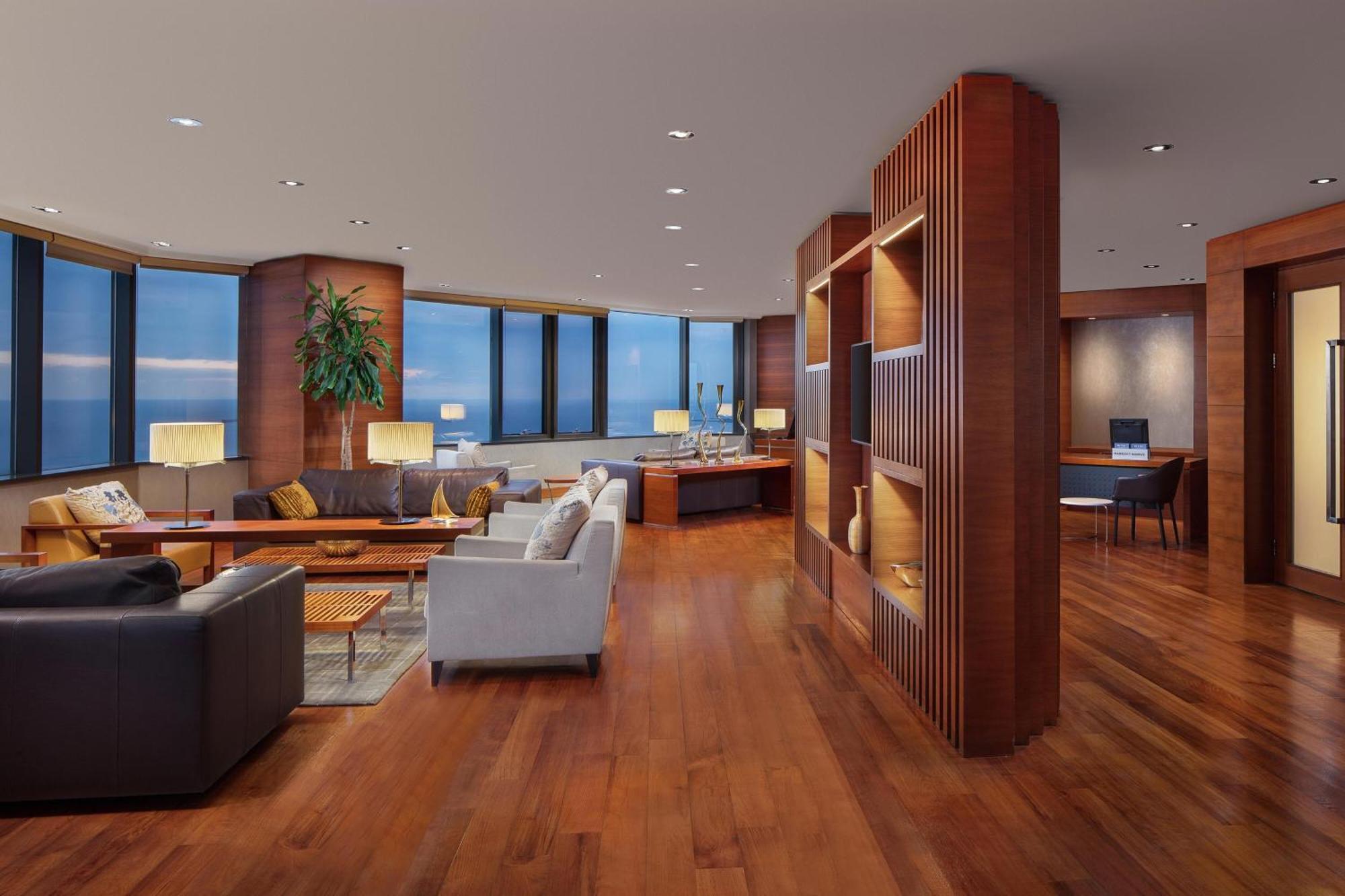 Sheraton Istanbul Atakoy Hotel Ngoại thất bức ảnh The interior of the club