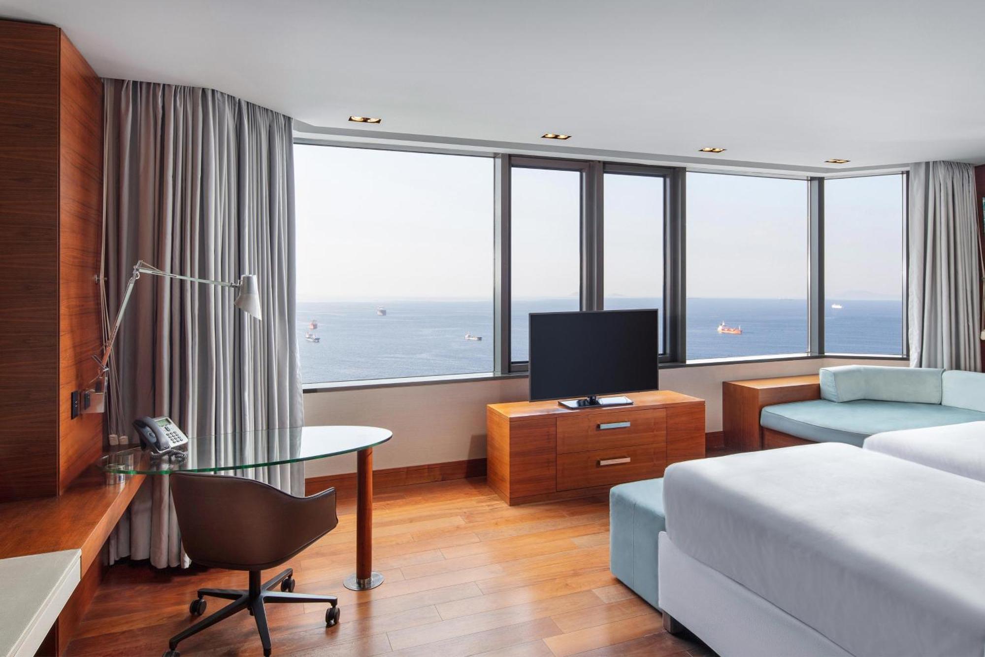 Sheraton Istanbul Atakoy Hotel Ngoại thất bức ảnh Deluxe room