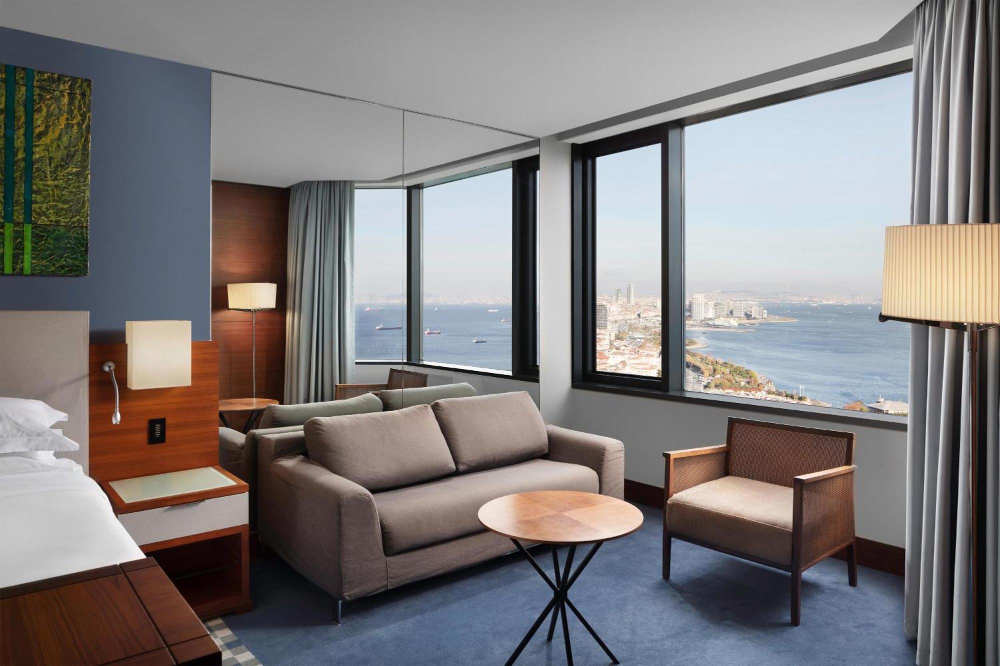 Sheraton Istanbul Atakoy Hotel Ngoại thất bức ảnh A room at the hotel